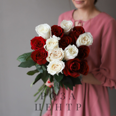 15 одноголовых роз микс Эквадор
