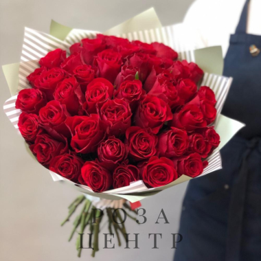 45 красных роз 50 см