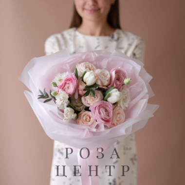 Букет нежный с ранункулюсами