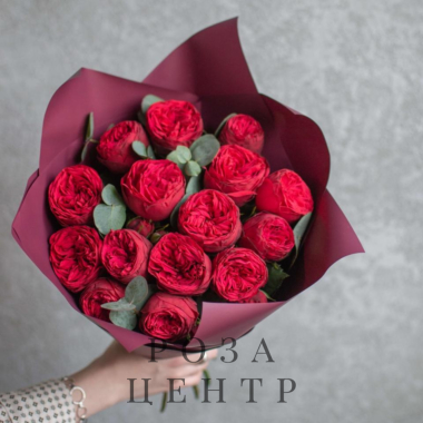 7 кустовых роз Ред Пиано